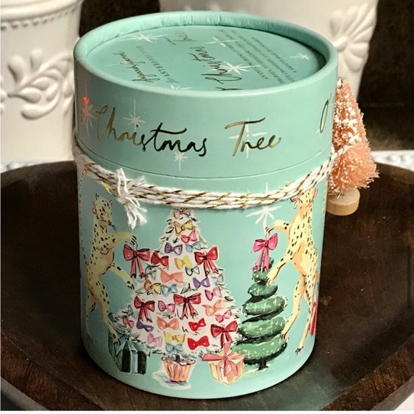 NEW ANTHROPOLOGIE O’ CHRISTMAS TREE CANDLE WILL SHIP IN TIME FOR CHRISTMAS 🎁🎄✨ - Picture 9 of 13